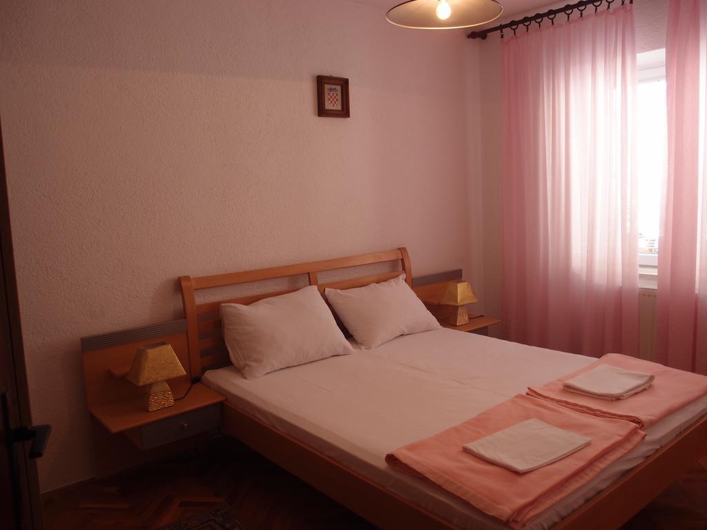 Apartment Sanja Сен Стая снимка